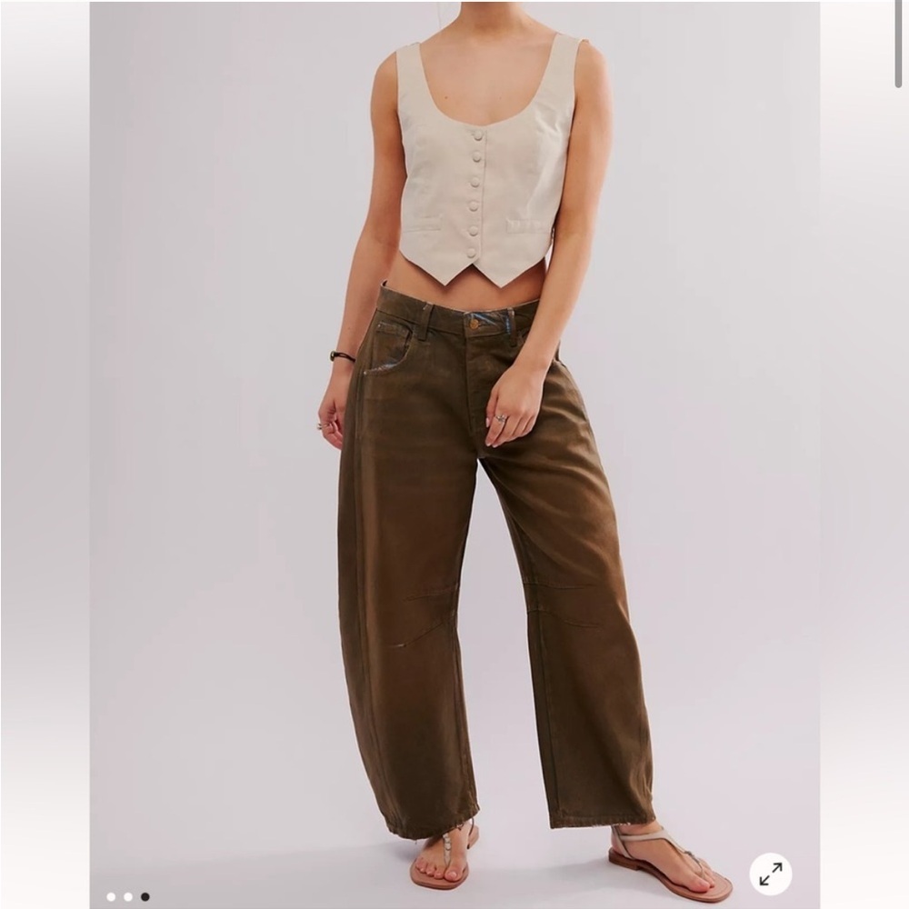 NWT Free People Bailey Battenburg Vest Crochet Neutral Cream Size Medium​​ - Picture 2 of 6